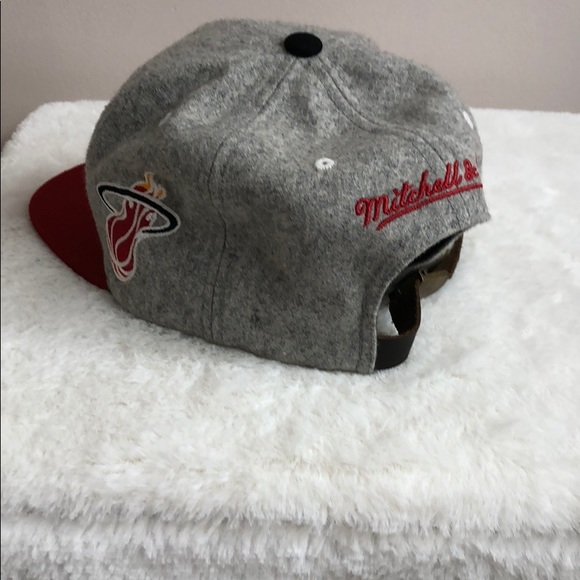 Hat - Picture 3 of 3